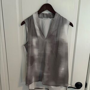 T Tahari Gray Ombre Sleeveless Blouse
